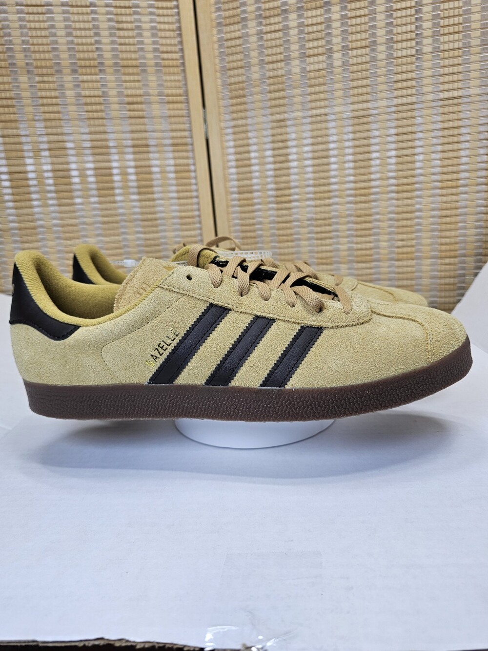 adidas Gazelle JR6287 Men US 14 UK 13.5 EU 49 1/3 Tan Brown Suede Sneakers